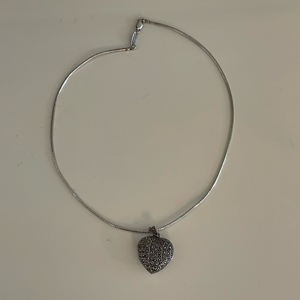 MARQUISETTE HEART VINTAGE LOCKET STERLING SILVER & CHAIN